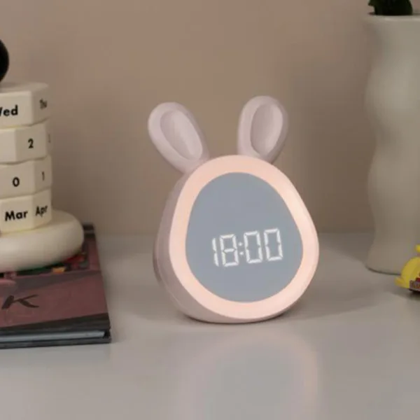 Digitale kinderwekker in wit of roze kleur