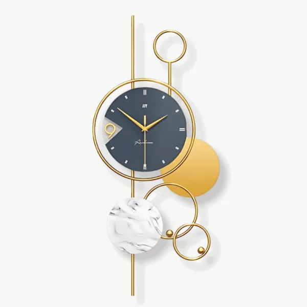 Grote decoratieve wandklok, in modern design
