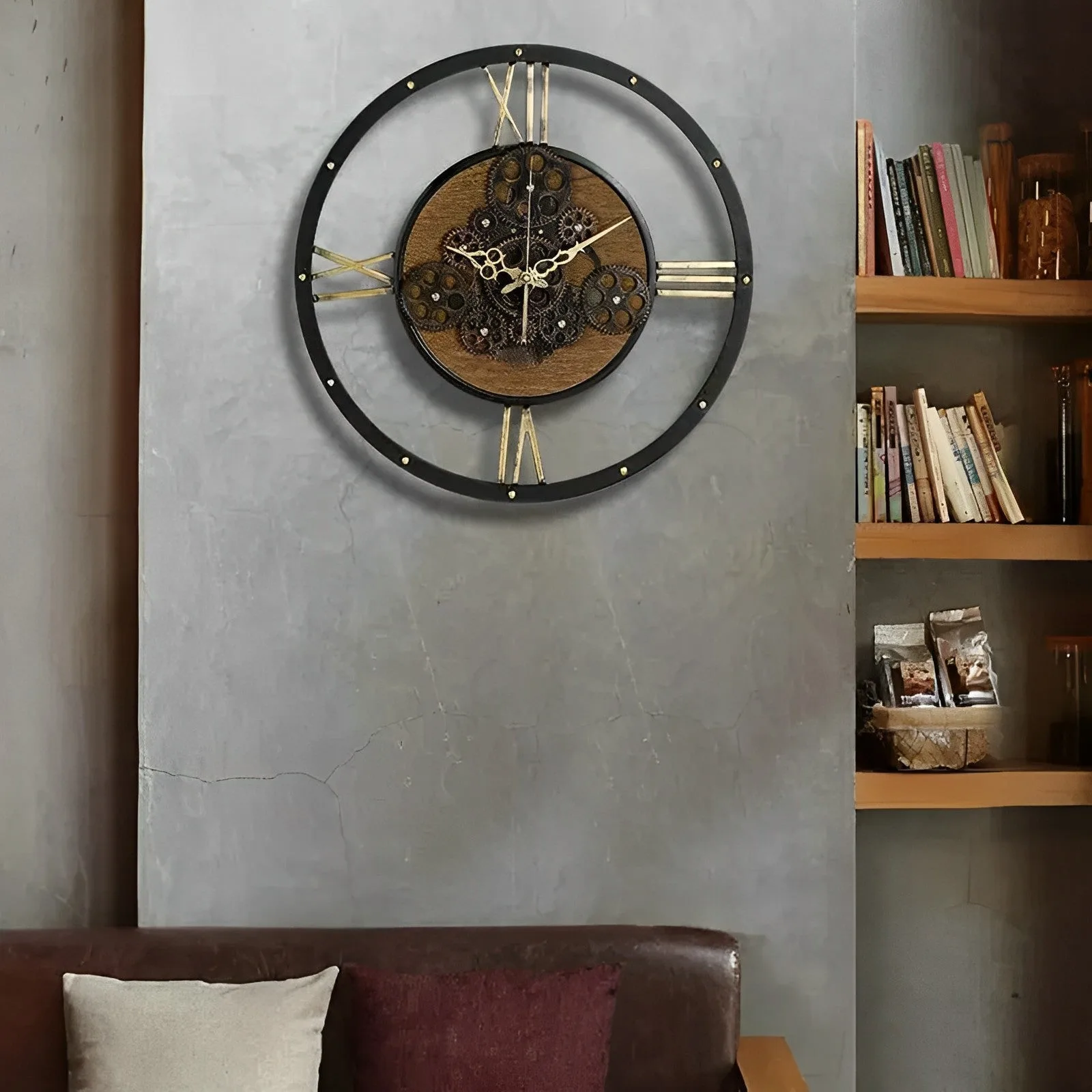 Vintage wandklok, zilver en hout met tandwielen