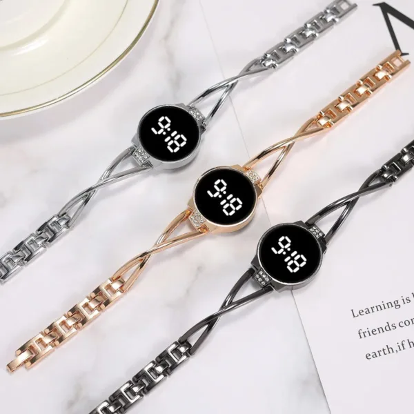 Montre Femme Élégante à LED Tactile avec Bracelet en Cuir Végétalien | Accessoire Pratique et Durable pour un Style Raffiné