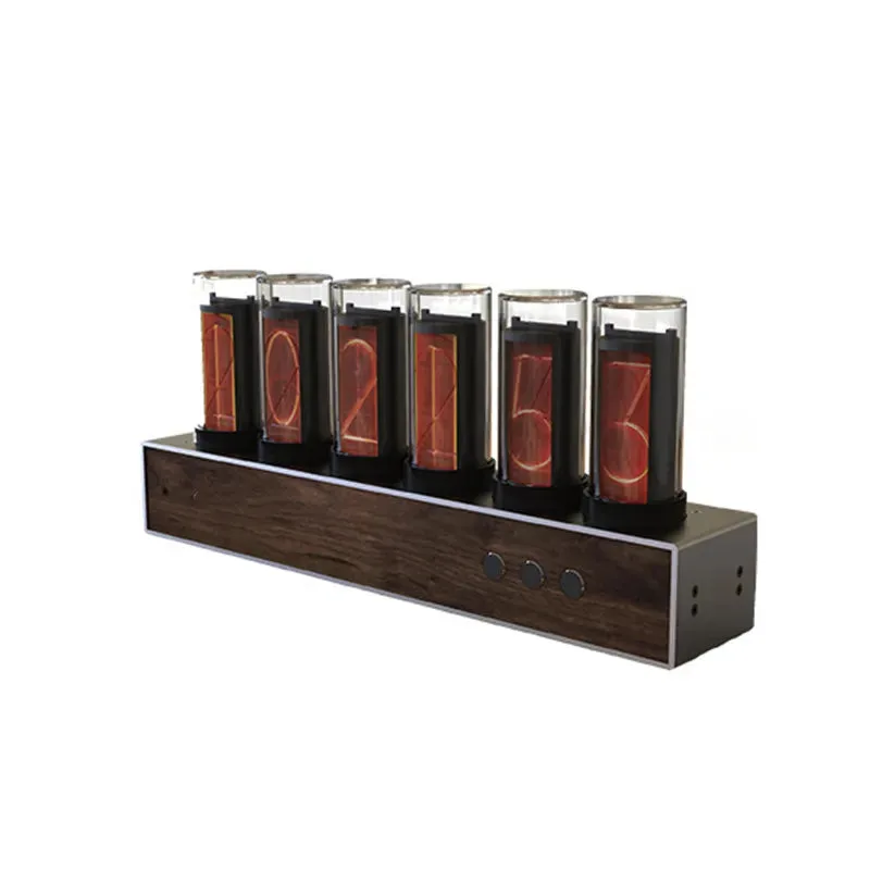 Vintage houten wandklok in zilver, rood of zwart