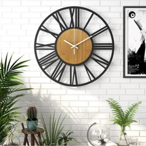 Scandinavische houten wandklok, stijlvol en modern