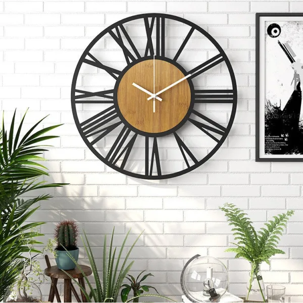 Scandinavische houten wandklok, stijlvol en modern