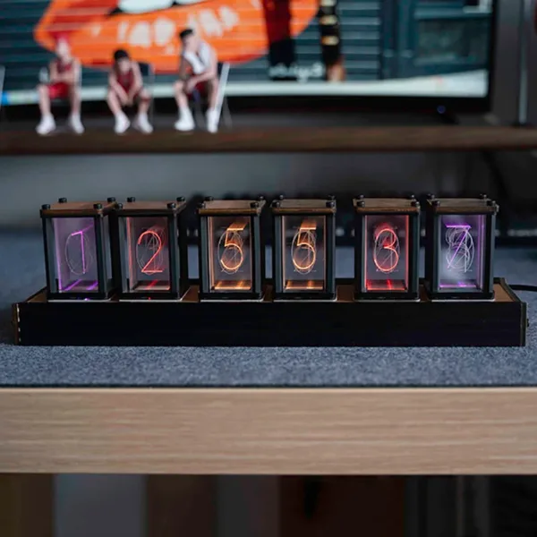 Nixie tube, retro futuristische klok