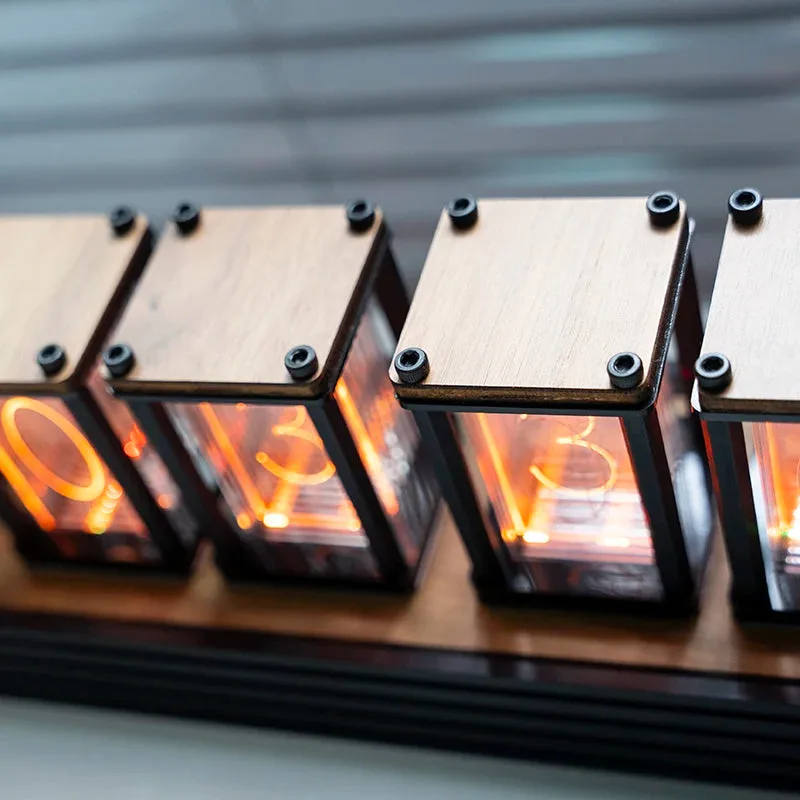 Nixie tube, retro futuristische klok