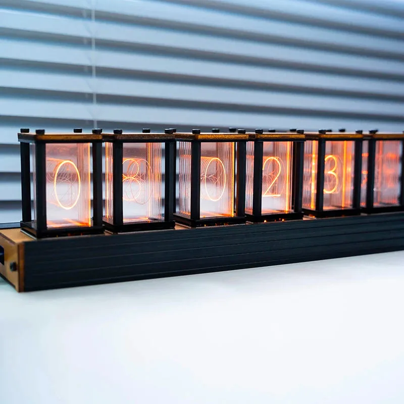 Nixie tube, retro futuristische klok