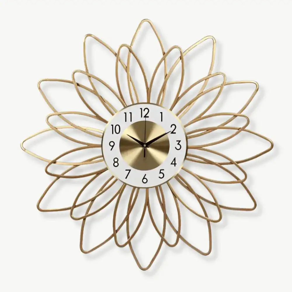 Gouden wandklok groot, met bloemdesign