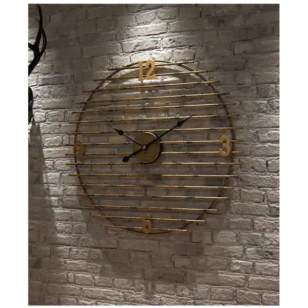 Gouden wandklok van metaal, decoratief, foto 8