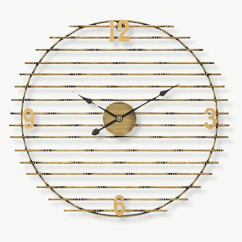 Gouden wandklok van metaal, decoratief