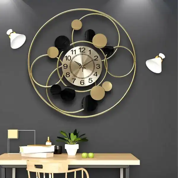 Grote gouden wandklok, cirkelvormig design, foto 6