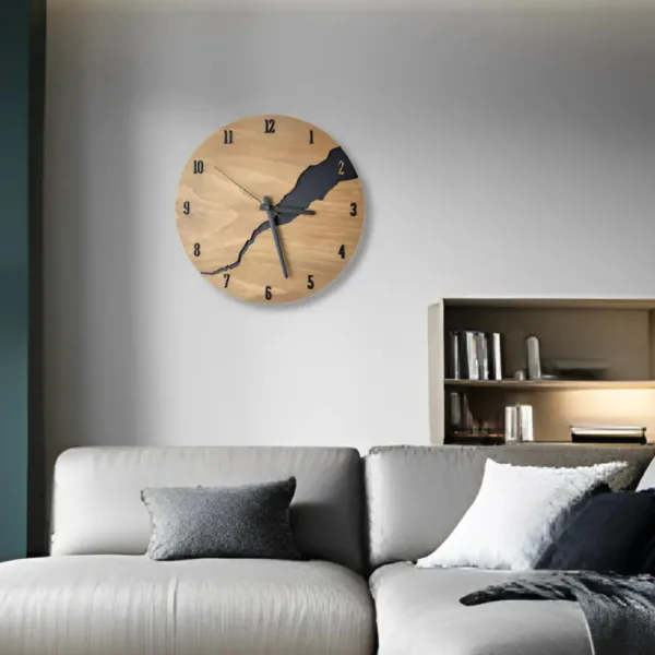 Houten design wandklok, licht of donker hout