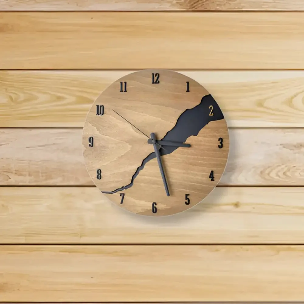 Houten design wandklok, licht of donker hout