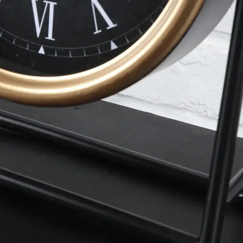 Tafelklok design, Brooklyn Station