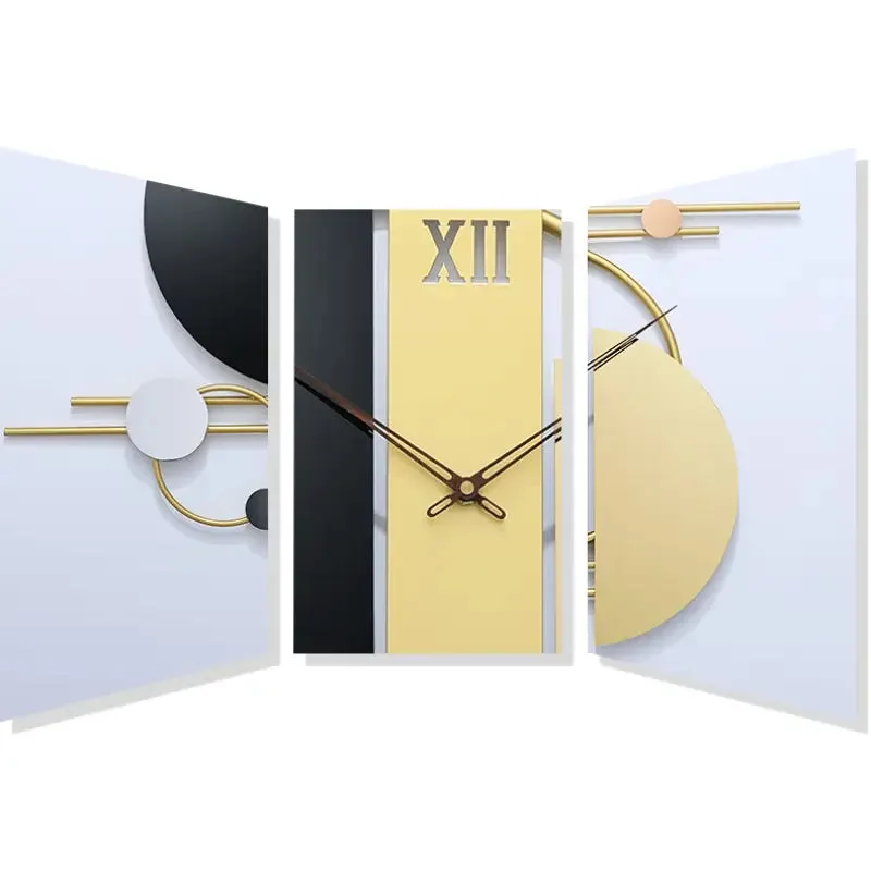 Luxe wandklok, modern met gouden randen