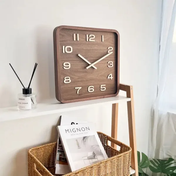 Vierkante houten wandklok, verkrijgbaar in 25 cm en 30 cm