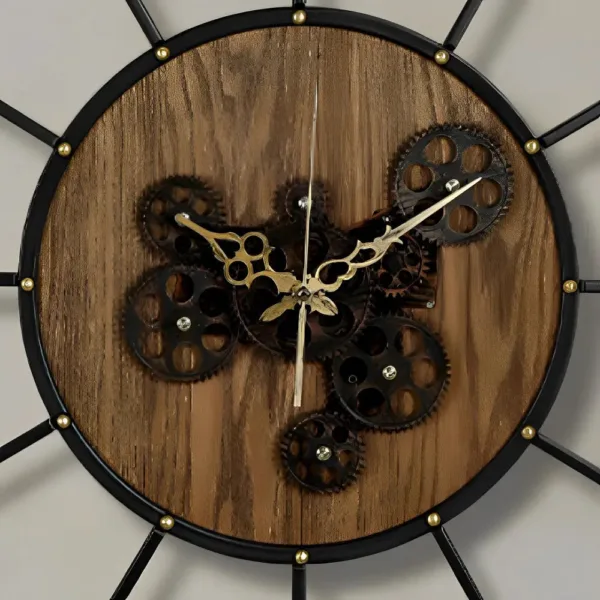 Wandklok designer, met tandwielen en industrieel design