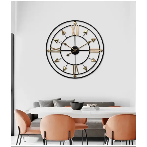 Metalen wandklokken, zwart en goud of zilver