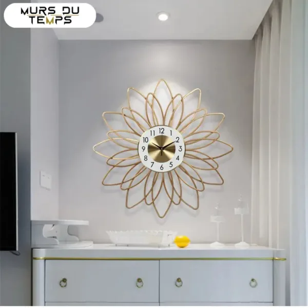 Horloge Murale Fleur Dorée Design