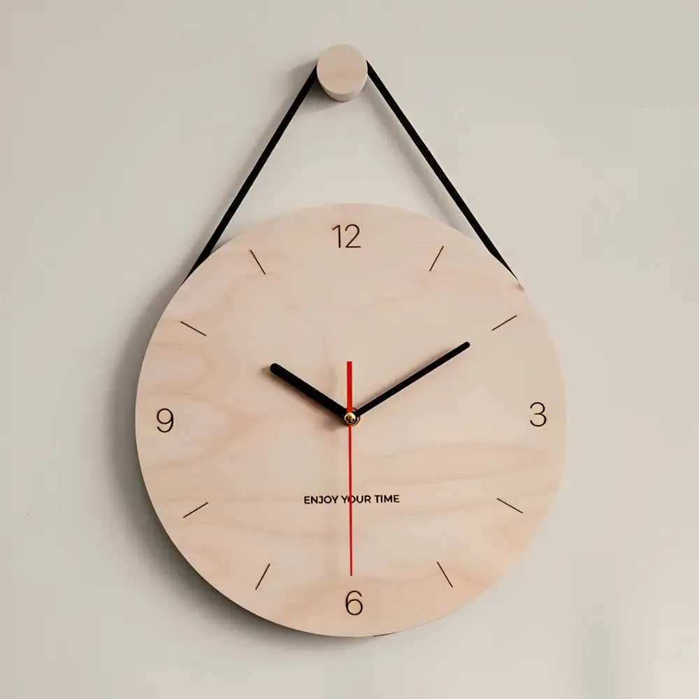 Bruine houten wandklok, naturel of met bladmotief