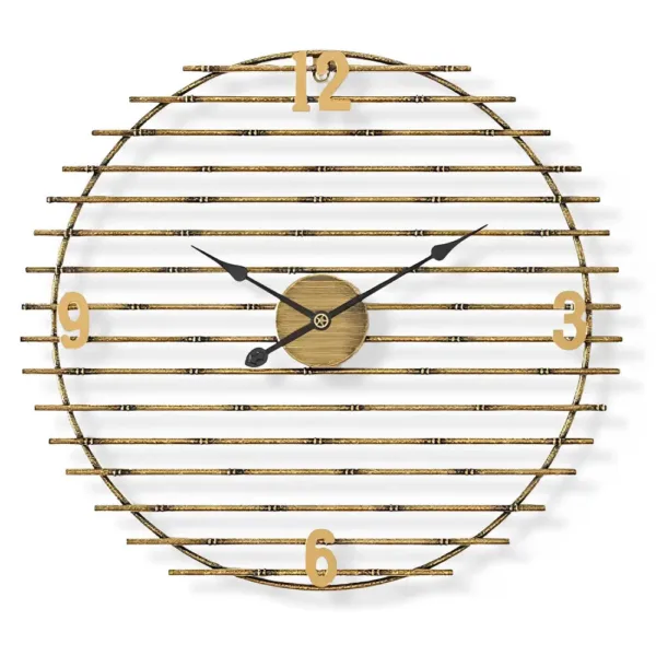 Gouden wandklok van metaal, decoratief