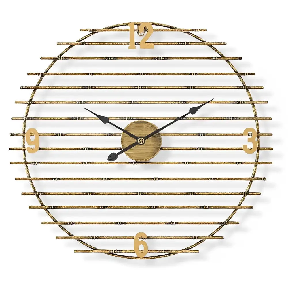 Gouden wandklok van metaal, decoratief