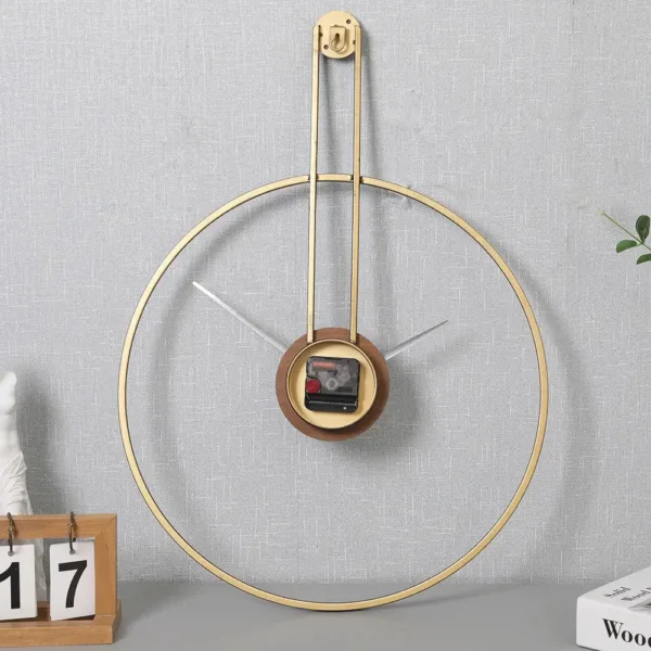 Pendule wandklok, metalen klok in zwart, goud of zilver