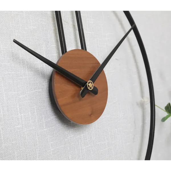 Pendule wandklok, metalen klok in zwart, goud of zilver