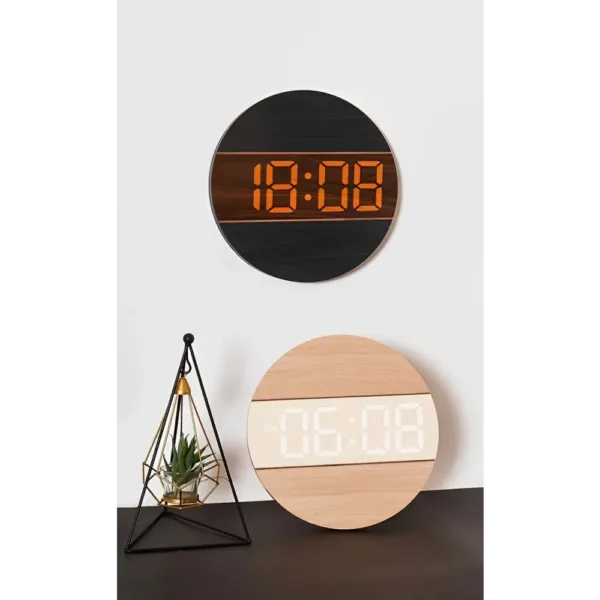 Licht houten wandklok, met LED verlichting