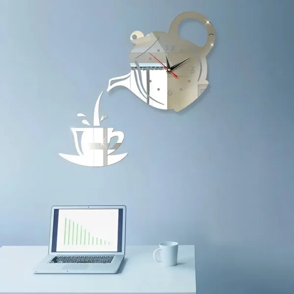 Keukenklok met kopjes en theepot, zwart, zilver of goud