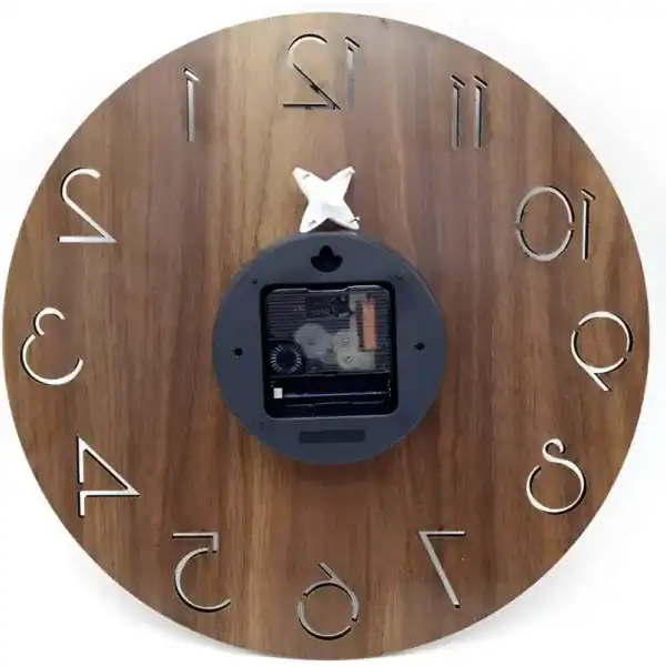 Klassieke houten wandklok, tijdloos design, foto 4