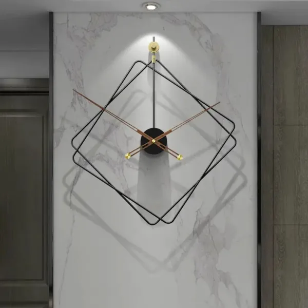 Design wandklok in ruitvorm, 60 cm