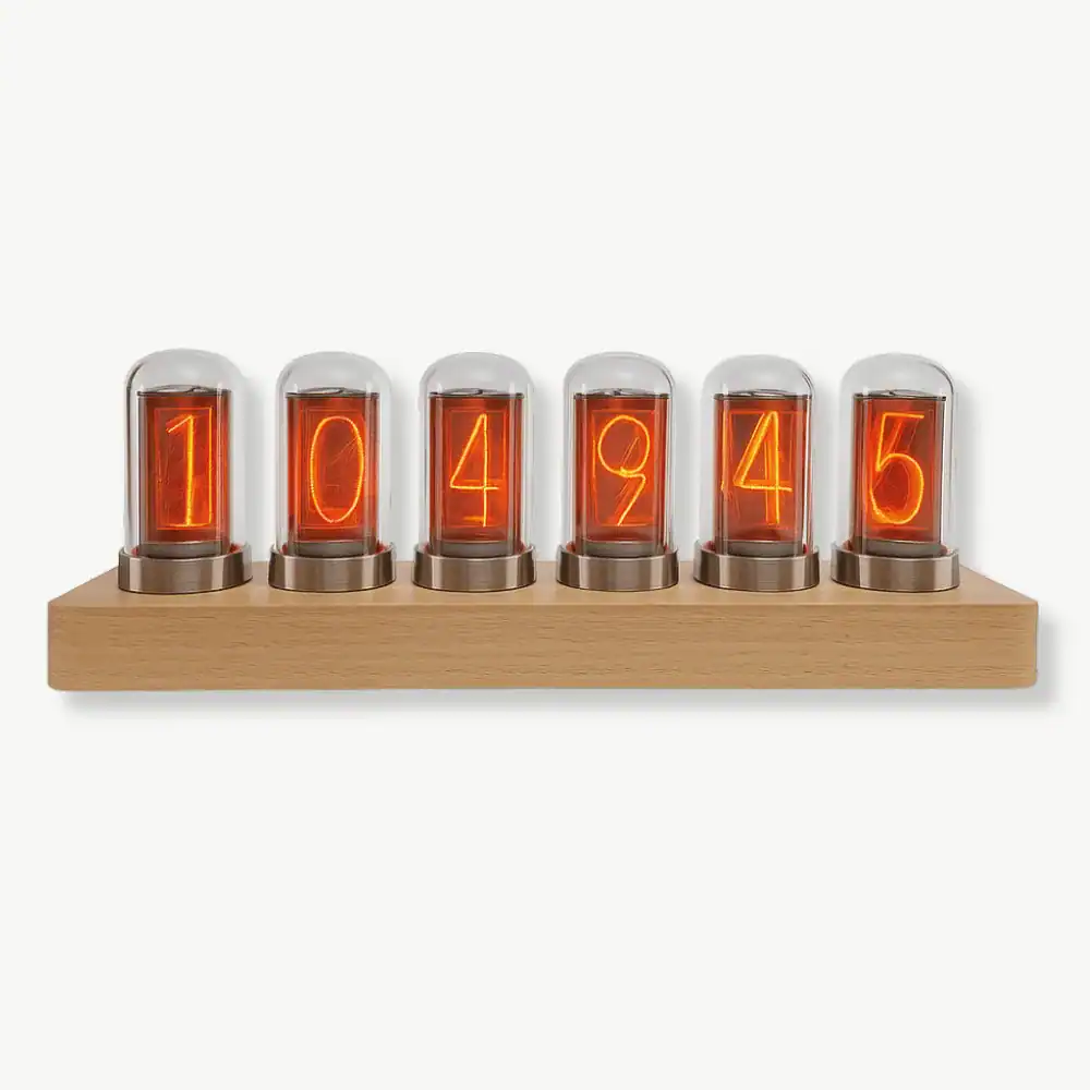 Nixie clocks met 4 of 6 buizen, moderne steampunk stijl