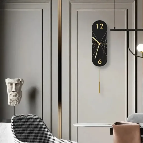 Designer wandklokken, met lange of ronde slinger