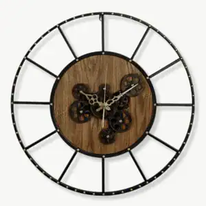 Wandklok designer, met tandwielen en industrieel design
