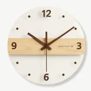 Wandklok eikenhout, met acrylaat