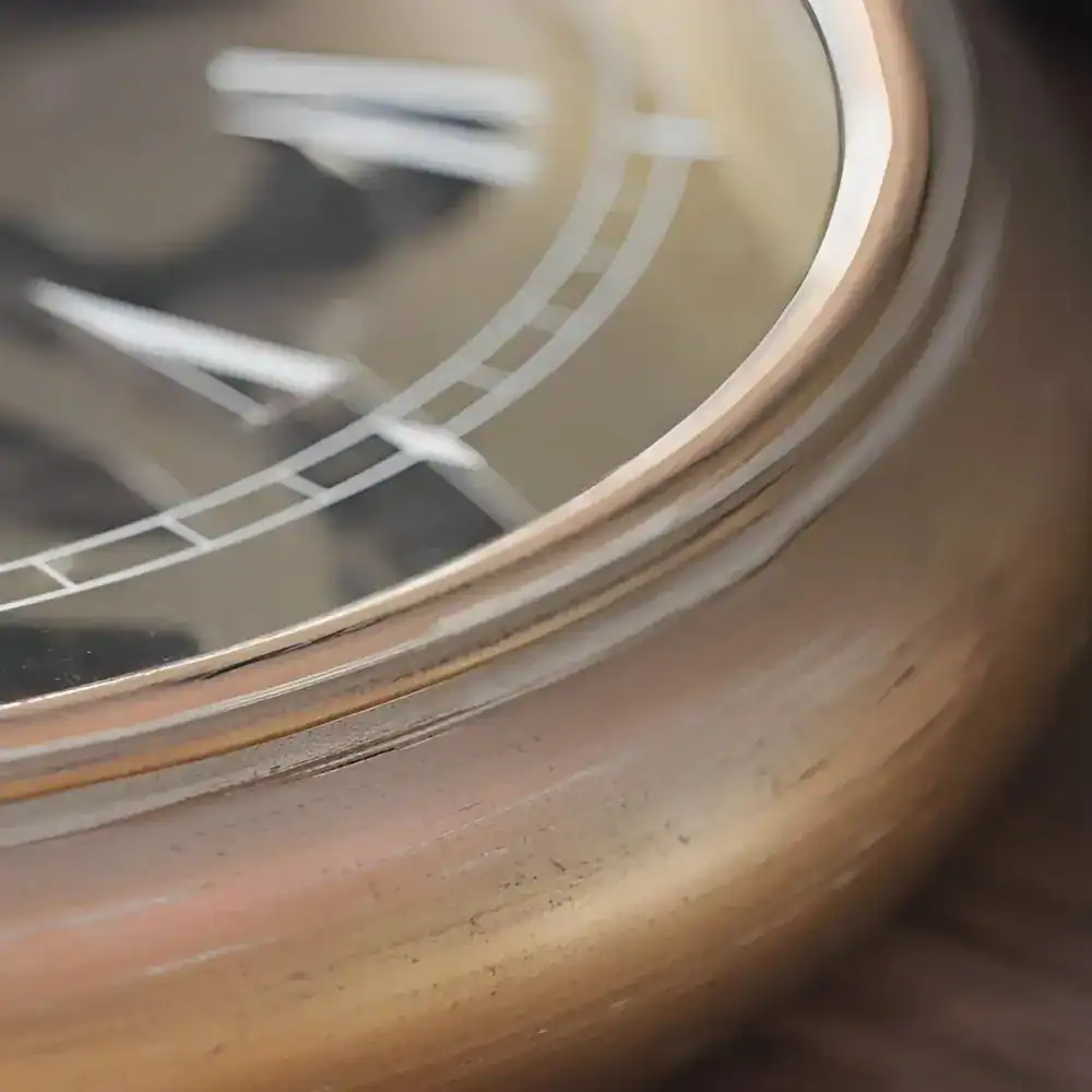Wandklok in de vorm van een zakhorloge, foto 4