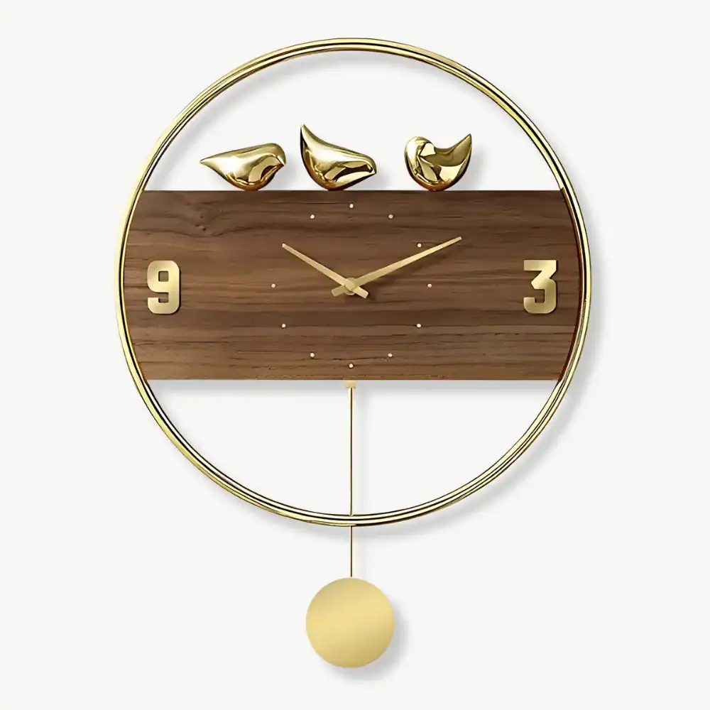 Wandklok met gouden vogels en slinger, notenhout